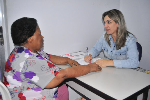 Seguindo a determinação do governo Rosinha Garotinho, o Clube da Terceira Idade está reiniciando o atendimento jurídico em sua sede, à rua Rodrigues Peixoto, 91, no Parque Tamandaré (Foto: Rogério Azevedo)