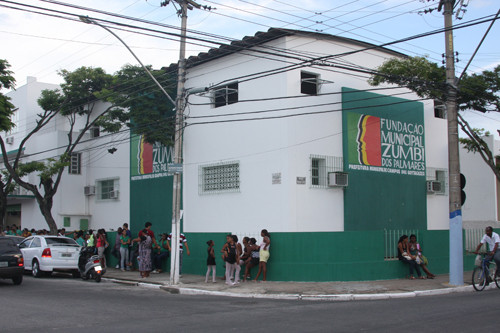 A Superintendência Municipal Zumbi dos Palmares está com inscrições abertas para diversas oficinas em todos os polos do órgão (Foto: Gerson Gomes)