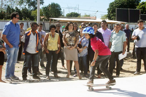 O morador do conjunto Habitacional do Programa Morar Feliz, no Parque Cidade Luz e skatista, Davi Rosa, de 14 anos, disse que gostou muito da pista perto da casa dele (Foto: Gerson Gomes)