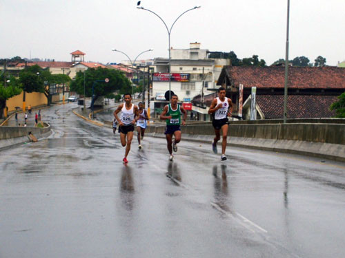 A 2ª etapado CamposRun será realizada neste domingo (14), com largada às 8h30, da Praça Santo Antônio, em Guarus (Foto: Divulgação)