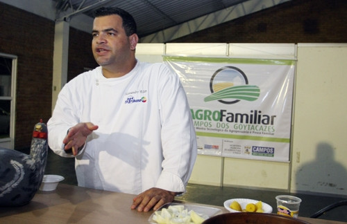 O evento será ministrado pelo chefe Alessandro Eller, apresentador de programa de gastronomia na TV Gazeta no Estado do Espírito Santo (Foto: Rogério Azevedo)