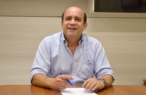 Segundo Dr. Chicão foram convocados 565 profissionais da área da saúde aprovados no concurso público realizado em 2012 (Foto: Rogério Azevedo)