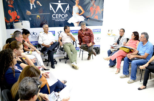 Representantes de vários órgãos da Prefeitura de Campos se reuniram nesta terça-feira  (13) no Centro de Eventos Populares Osório Peixoto (Foto: secom)