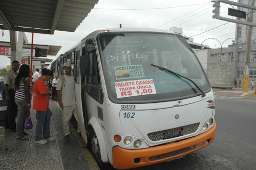 Os ônibus para a exposição devem conter a indicação ?Expoagro? (Foto: Check)