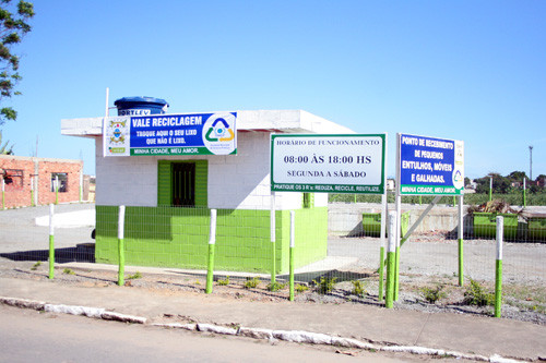 Os Pontos de Entrega Voluntária de Entulhos seguem recebendo todos os tipos de bens inservíveis nos 12 pontos espalhados pelas margens direita e esquerda do Rio Paraíba do Sul (Foto: Roberto Joia)