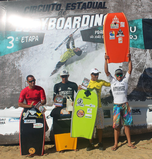 A competição também contou pontos para o Circuito Regional da União de Bodyboarding de Campos e São João da Barra (UBCS), que realizará a 6ª e última etapa, nos dias 28 e 29 de setembro, na praia do Farol de São Thomé. Com a vitória Dionatan pas (Foto: Divulgação)