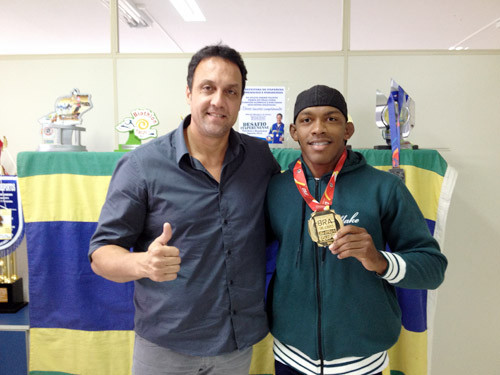 Somália foi à FME agradecer ao presidente Pampa, o apoio do Bolsa Atleta (Foto: Divulgação)