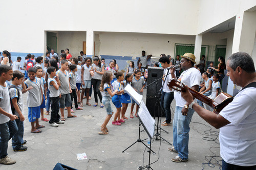 O evento aconteceu na escola municipal Frederico Paes (Foto: Secom)