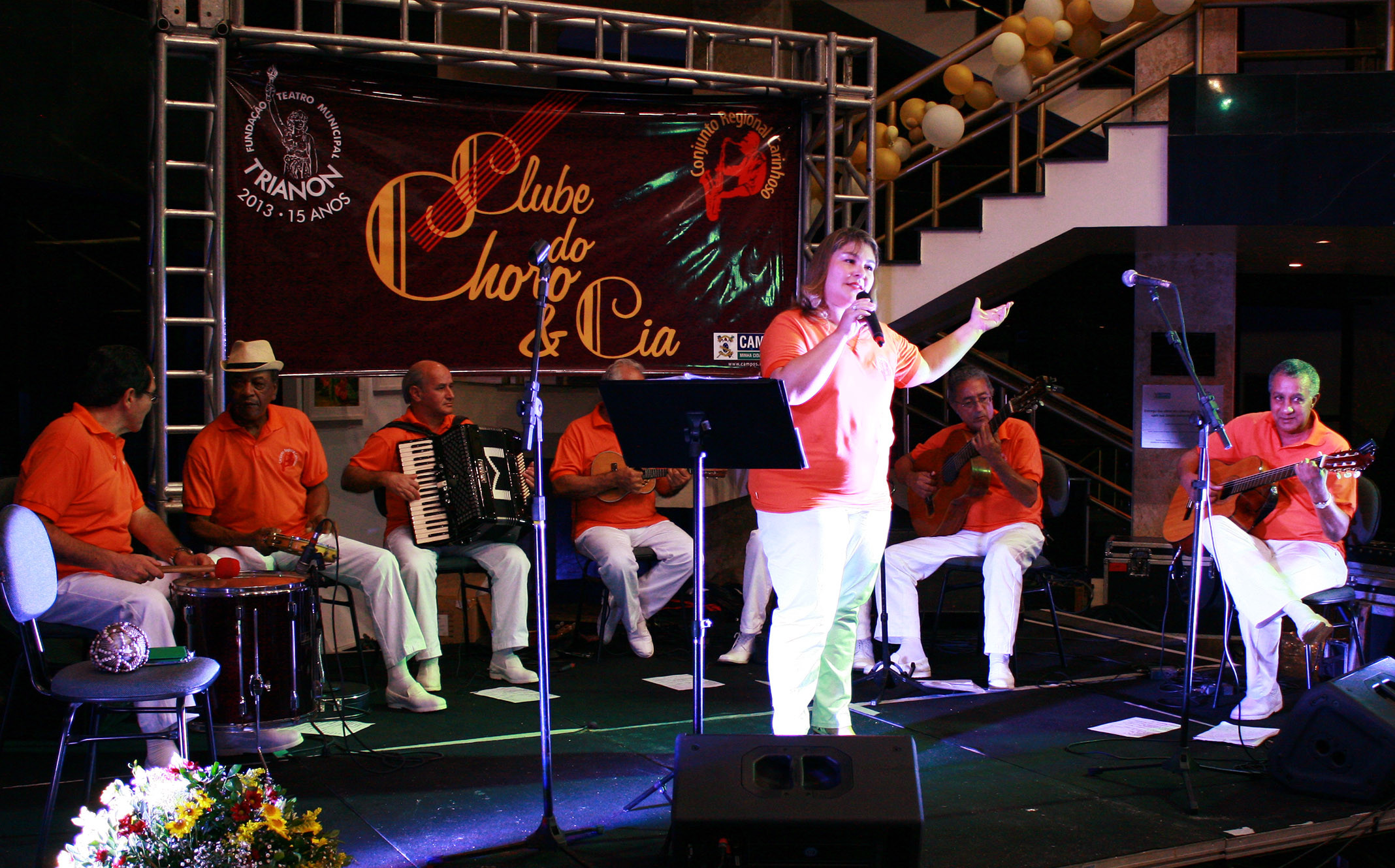 O tradicional encontro que reúne os admiradores do chorinho acontece nesta terça-feira (29), às 20h, no foyer do Teatro Municipal Trianon. Em mais uma edição, o projeto Choro & Cia (Foto: Divulgação)