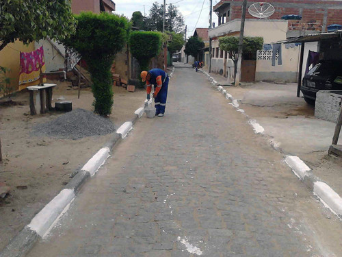 Esta semana, as equipes padrão da Secretaria Municipal de Limpeza Pública, Praças e Jardins, estão seguindo o cronograma de limpeza. Entre os locais visitados, estão Goitacazes (Foto: Secom)