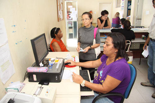 A marcação é feita através de um sistema online e se consegue a vaga para consultas em uma semana (Foto: Secom)