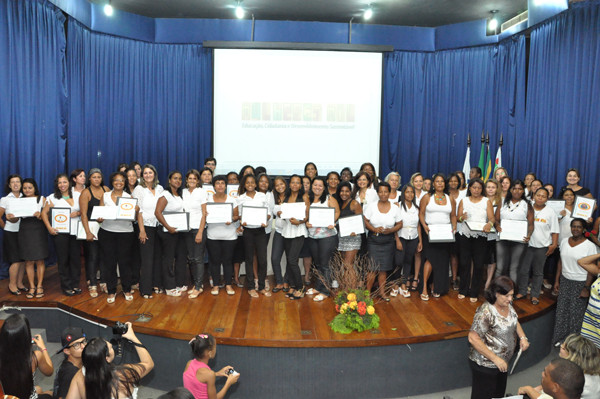 Este ano, 1.413 alunos foram matriculados em 37 cursos de áreas diversas, como administrativa e petróleo e energia. (Foto: Gerson Gomes)