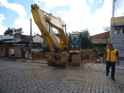 A demolição ocorreu por determinação do Ministério Público (Foto: Divulgação)