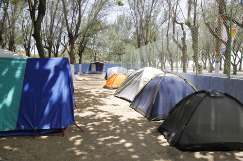 O estacionamento do Campingo  vai funcionar em um  terreno situado atrás da Escola Creche do Farol (Foto: Rodolfo Lins)