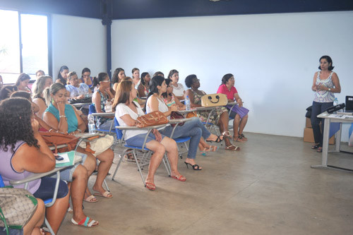 Os minicursos foram destinados a professores do Ensino Fundamental I e II (Foto: Secom)