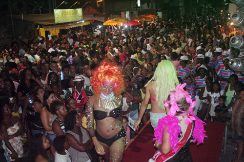 O desfile da banda Carmem Miranda acontece na Orla I, em Guarus, no próximo dia 27 (Foto: Secom)