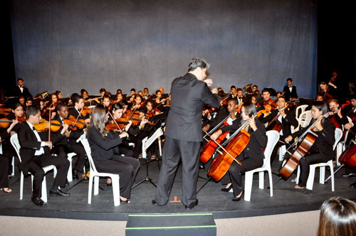 A Orquestra Municipal e os pratas da casa vão se apresentar no projeto Aquele Abraço (Foto: Gerson Gomes)