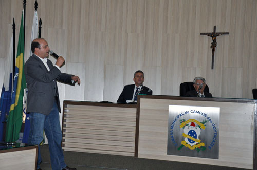 Segundo o vice-prefeito, o Plano Municipal de Saúde para o triênio 2010/2013 foi aprovado em reunião ordinária pelo Pleno do Conselho Municipal de Saúde (Foto: Roberto Joia)