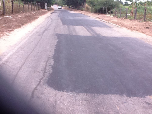 Entre elas está a Estrada do Paraíso, no Km 13 que liga Travessão à localidade de Santa Ana, além da Estrada da Usina São João, Estrada de Balança Rangel, entre outras (Foto: Secom)