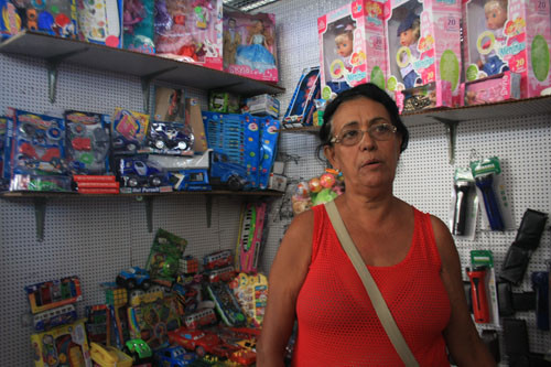 Deonícia Maciel da Silva disse que o espaço provisório está bem organizado (Foto: Secom)