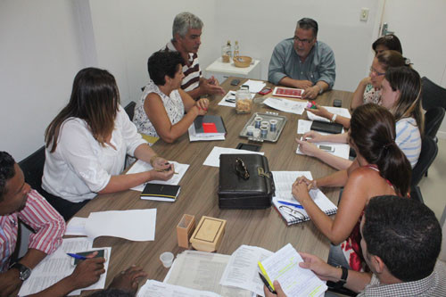 O secretário Geraldo Venâncio se reuniu com vários secretários, para discutir a conferência (Foto: Secom)