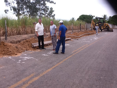 O secretário de Obras, Urbanismo e Infraestrutura, Edilson Peixoto, visitou as obnras da estação de tratamento de água (Foto: Divulgação)