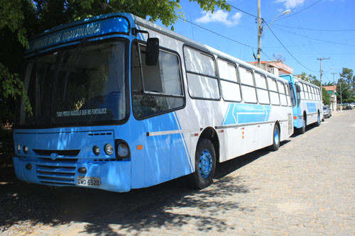 As unidades Móveis de audiometria, odontologia e oftalmologia estarão atendendo os alunos até quinta-feira (Foto: Secom)
