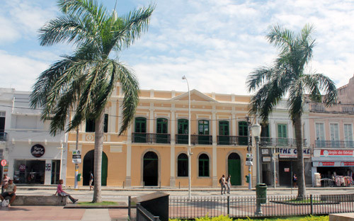 As inscrições para o Curso Livre de Teatro estão sendo feitas no Museu Histórico de Campos (Foto: Secom)