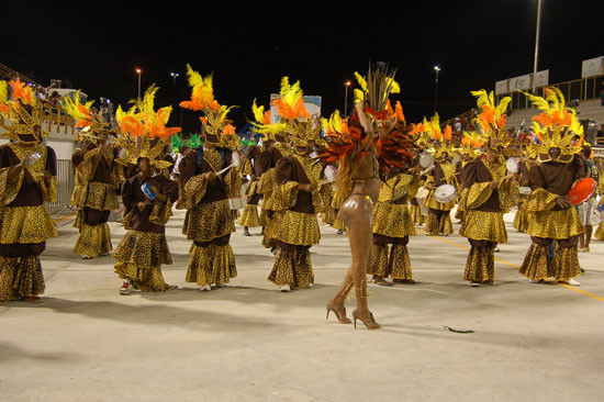  (Foto: O Blocos União Feliz desfila no primeiro dia do Campos Folia, pel)