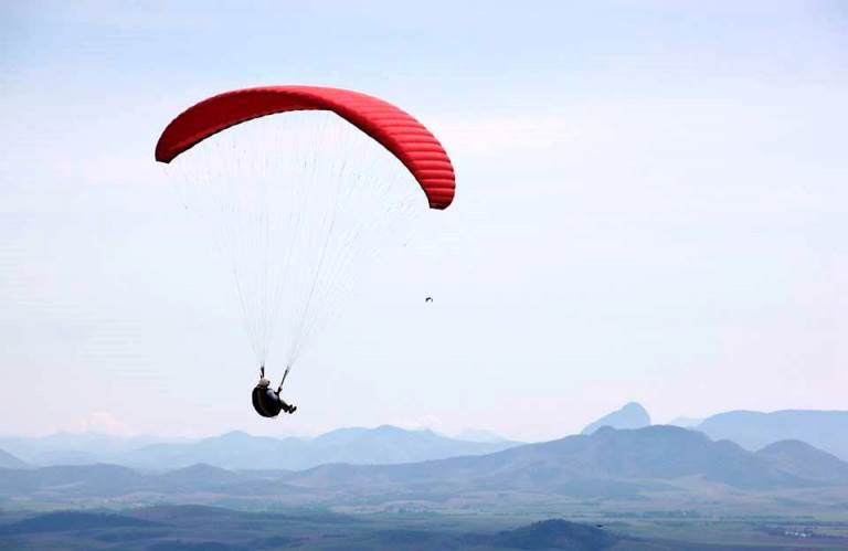 Adrenalina e contemplação à natureza no I Encontro de Voo Livre de Campos (Foto: Divulgação)