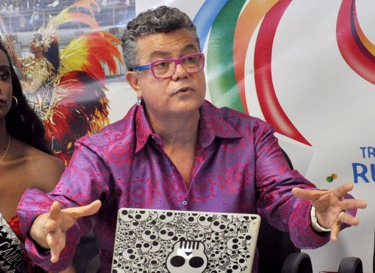 Segundo o diretor artístico, Milton Cunha, são 20 especialistas do carnaval do Rio de Janeiro (Foto: Antonio Leudo)