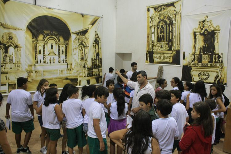 Os alunos da rede municipal têm participado de vários city tour (Foto: Secom)