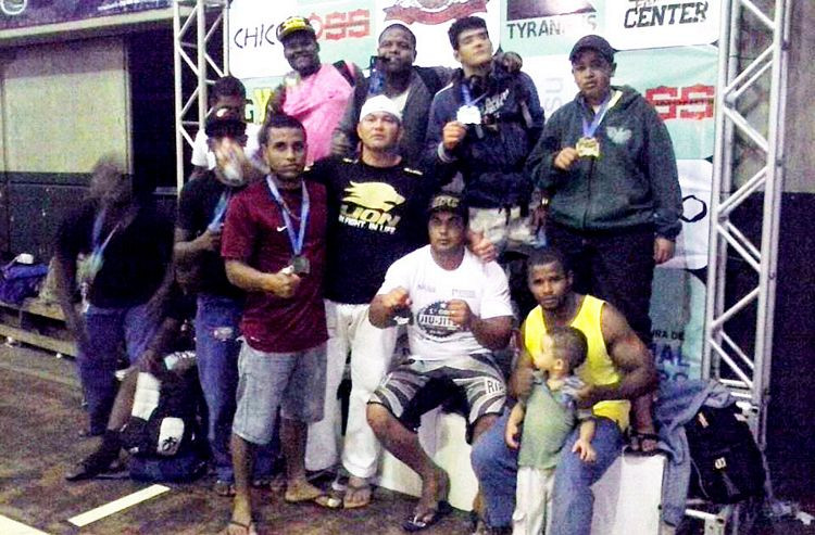 A equipe consquistou 11 medalhas, seno uma de ouro e 10 de prata (Foto: Divulgação)