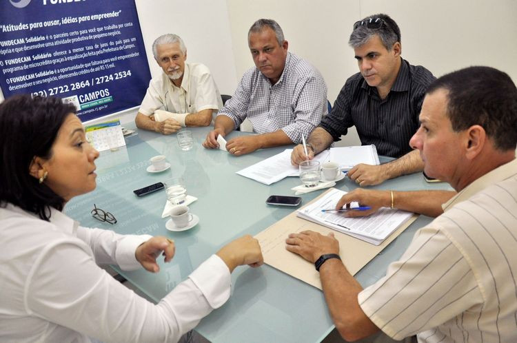 A reunião do presidente do Fundecam com representantes do Sebrae foi realizada nesta quarta-feira (Foto: Antônio Leudo)