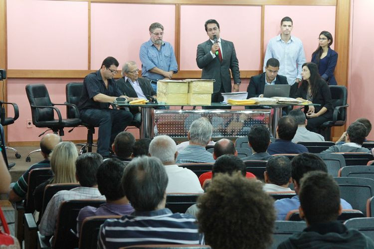 A primeira etapa do processo de licitação do transporte coletivo de Campos prossegue com a análise e julgamento da proposta técnica, apresentada pelos consórcios participantes (Foto: Secom)