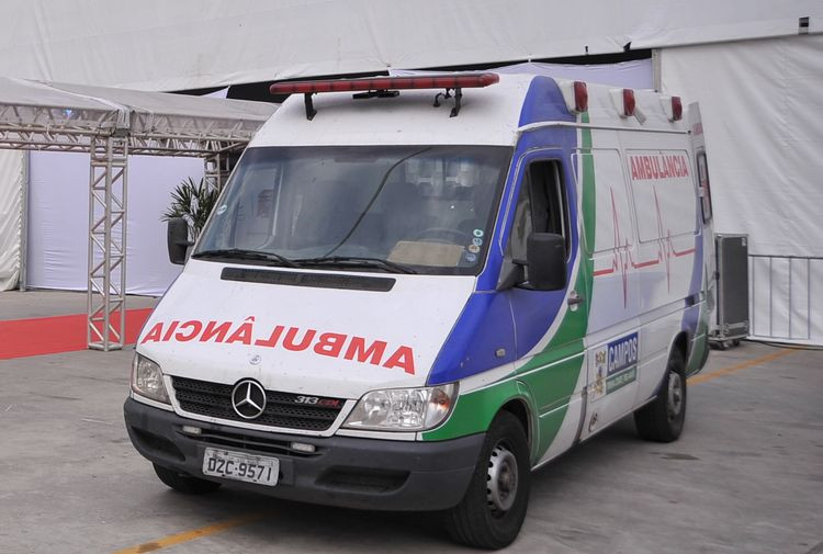A Secretaria Municipal de Saúde vai disponibilizar três ambulâncias (Foto: Secom)