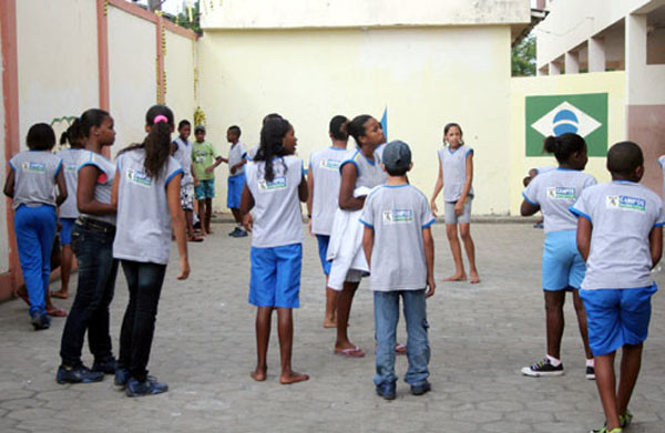 Os cerca de 60 mil alunos da rede da Prefeitura retornam às aulas amanhã (Foto: Antônio Leudo)