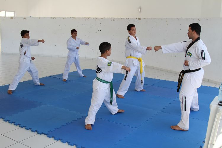 A Fundação Municipal de Esportes (FME) está com novas turmas de Taekwondo. As aulas são realizadas de segunda a sexta-feira (Foto: Secom)