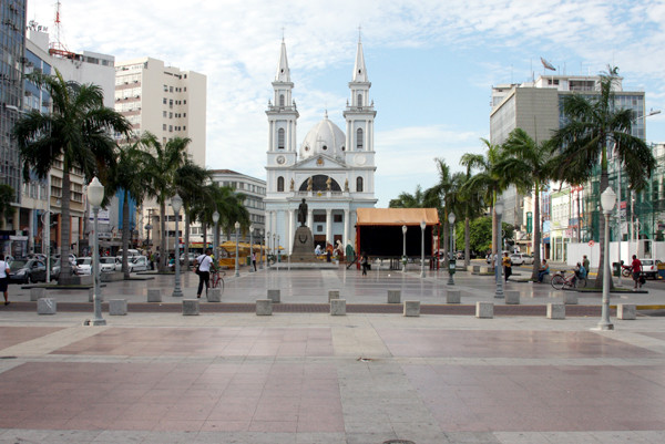 Segundo Paulo Mósso, o ponto de táxi localizado nas Praças São Salvador e Quatro Jornadas será deslocado para a Rua 21 de Abril, com saída pela Lacerda Sobrinho e Vigário João Carlos (Foto: Divulgação)