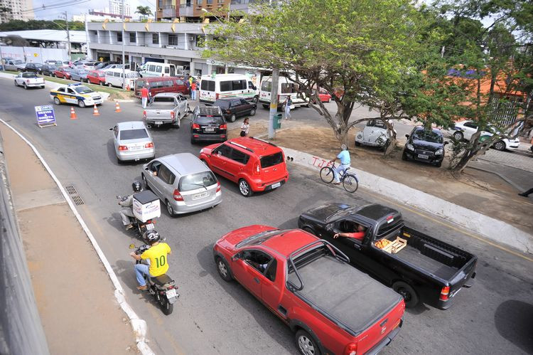 A ponte ficará interditada apenas no sentido Guarus-Centro, devido às obras da Avenida José Alves de Azevedo (Foto: Secom)