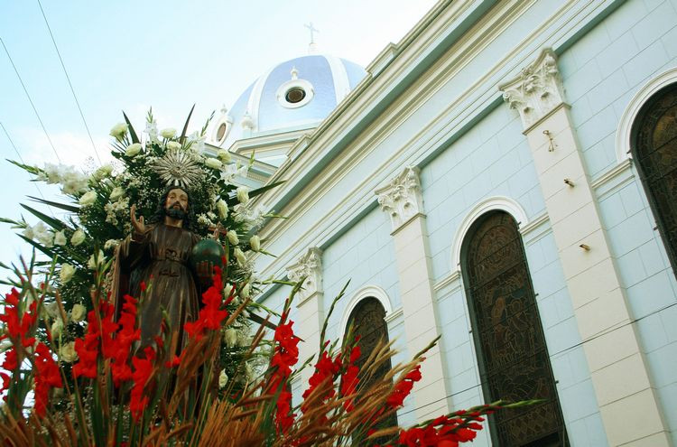 As atividades religiosas do dia do padroeiro de Campos serão intensas. Nesta quarta-feira (6), a 362ª Festa do Santíssimo Salvador será marcada por três missas: às 7h, 10h e às 15h (Foto: Secom)