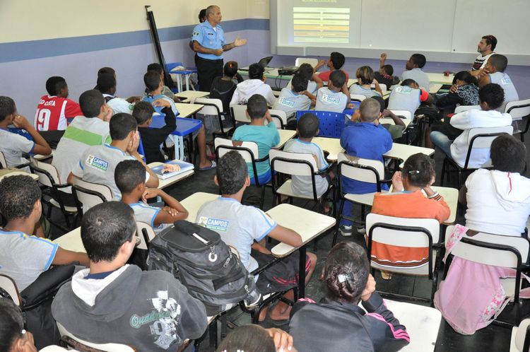 Segundo o coordenador do programa Ronda Escolar em Campos, Eneci Paulo, mais de 20 municípios já se inscreveram, mas ainda há vagas para quem quer participar (Foto: Secom)