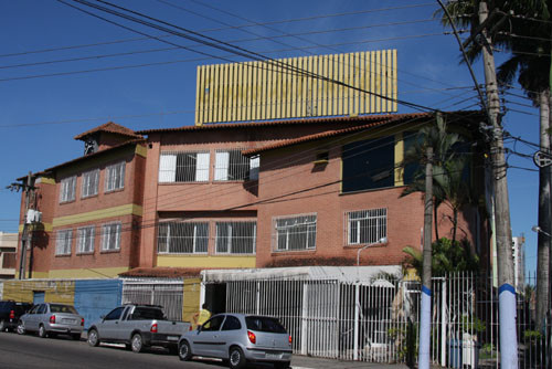 Os interessados devem  se inscrever na Avenida 28 de Março, 533, esquina com Beira-Valão, das 8h às 18h, de segunda a sexta-feira (Foto: Check)