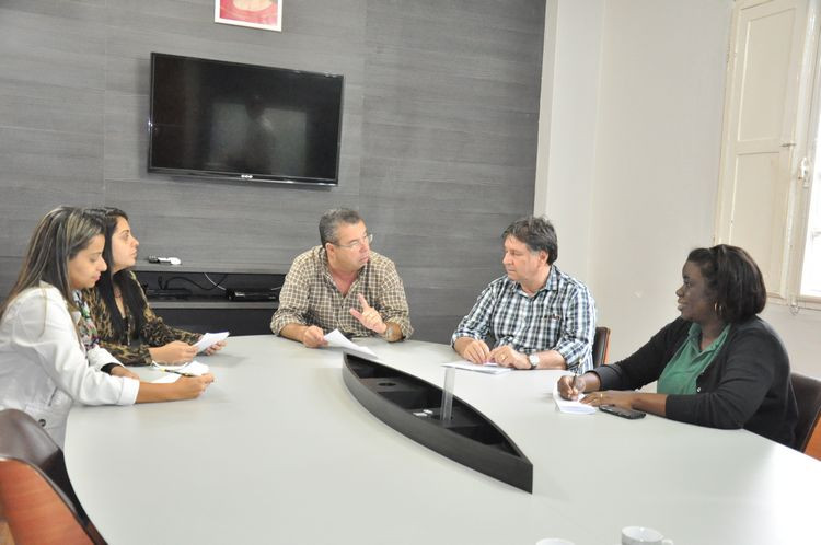 As informações do secretário foram dadas, durante reunião realizada nesta quinta-feira (14), para tratar dos detalhes da audiência pública do dia 28 de agosto (Foto: Roberto Joia)