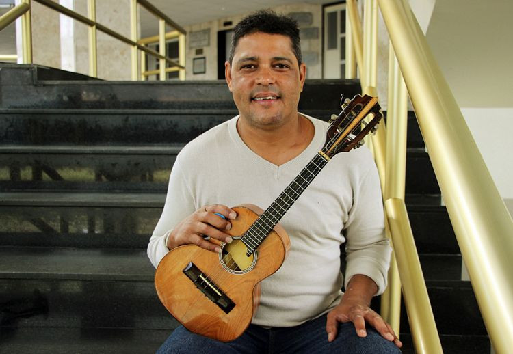 Apresentando o melhor da música instrumental, o grupo Choro Novo se apresenta nesta sexta-feira (19), às 18h30, na praça principal de Travessão (Foto: Divulgação)