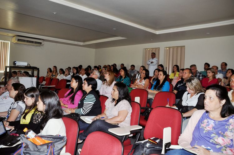 ). O encontro aconteceu no Hospital Beneficência Portuguesa de Campos. (Foto: secom)