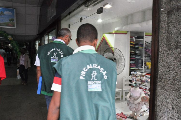 Procon inicia fiscalização nos shoppings para o Dia das Crianças. (Foto: Roberto Joia)