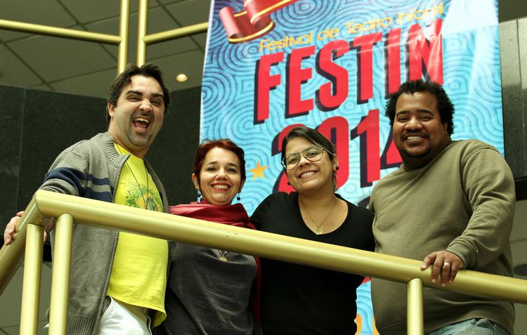 O Festival de Teatro Infantil de Campos (Festin 2014), promovido pela Fundação Cultural Jornalista Oswaldo Lima (FCJOL), conta com um competente time de jurados (Foto: secom)