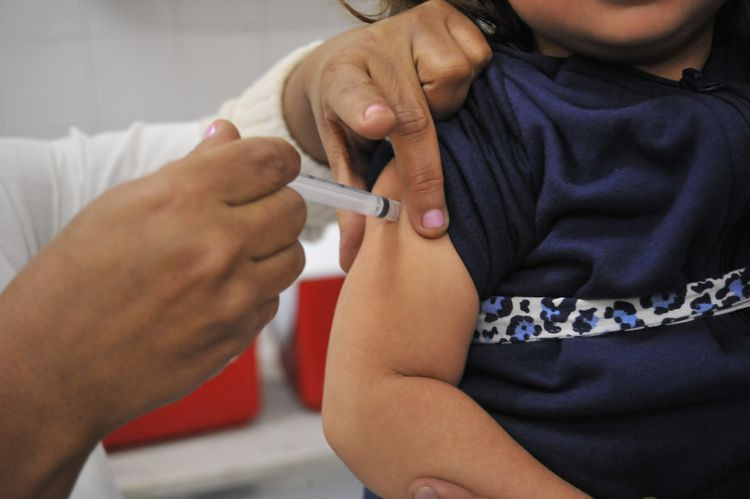 Mais de 40 mil crianças vacinadas contra meningite pneumocócica. (Foto: divulgação)