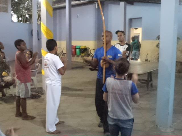 Aula de capoeira na casa de Cultura de Goytacazes e Conselheiro Josino (Foto: secom)